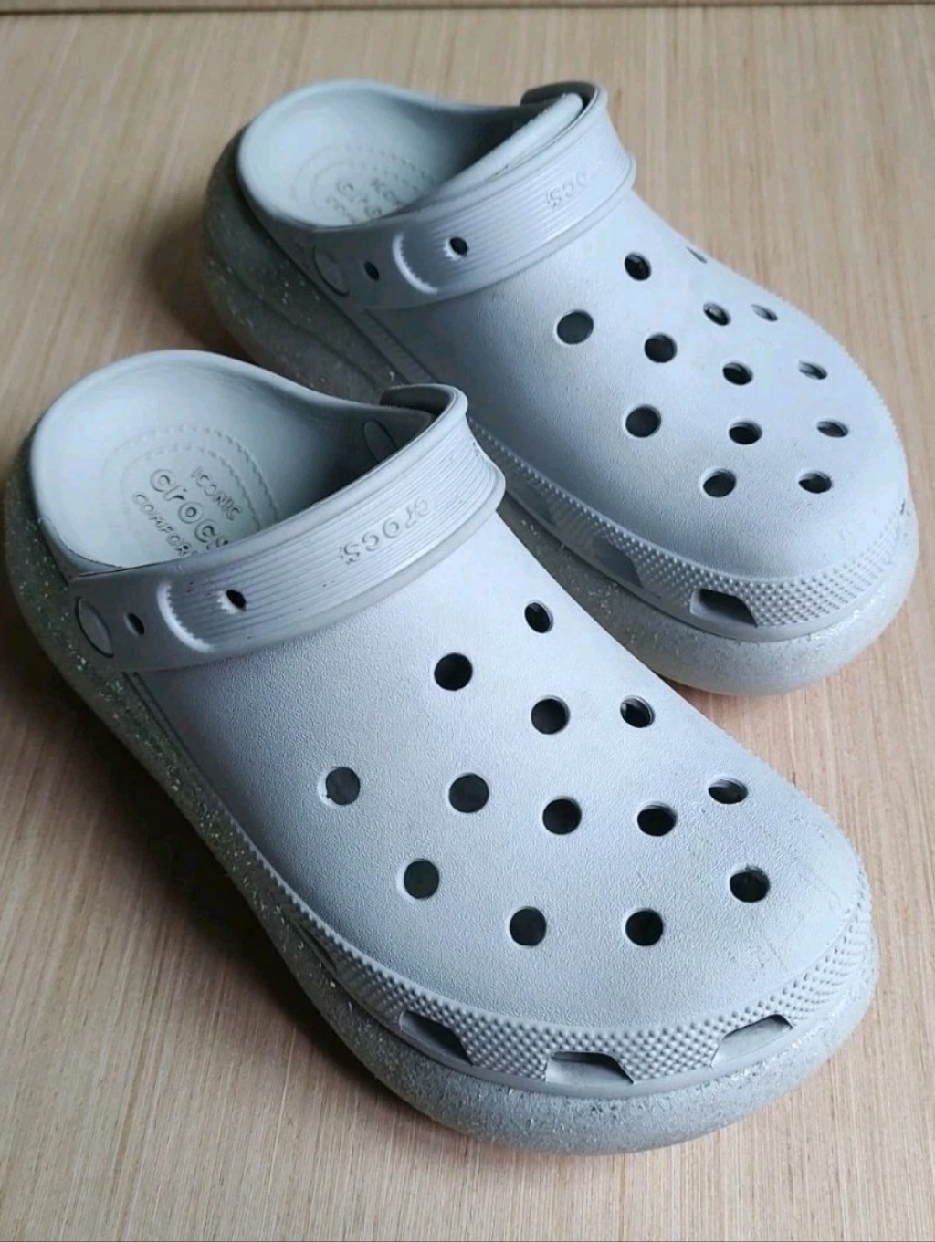 Crocs Classic Crush Glitter Clogs Gray Platform Slingback Shimmer Size Shoes 8